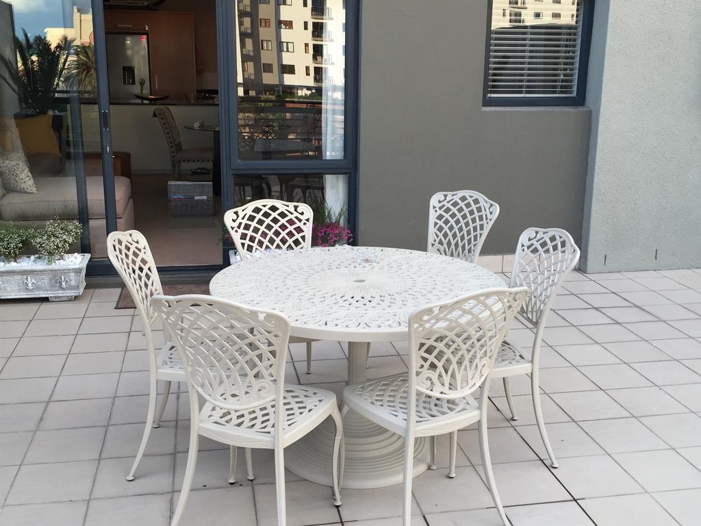 Manhattan Suite-canal Walk Mall