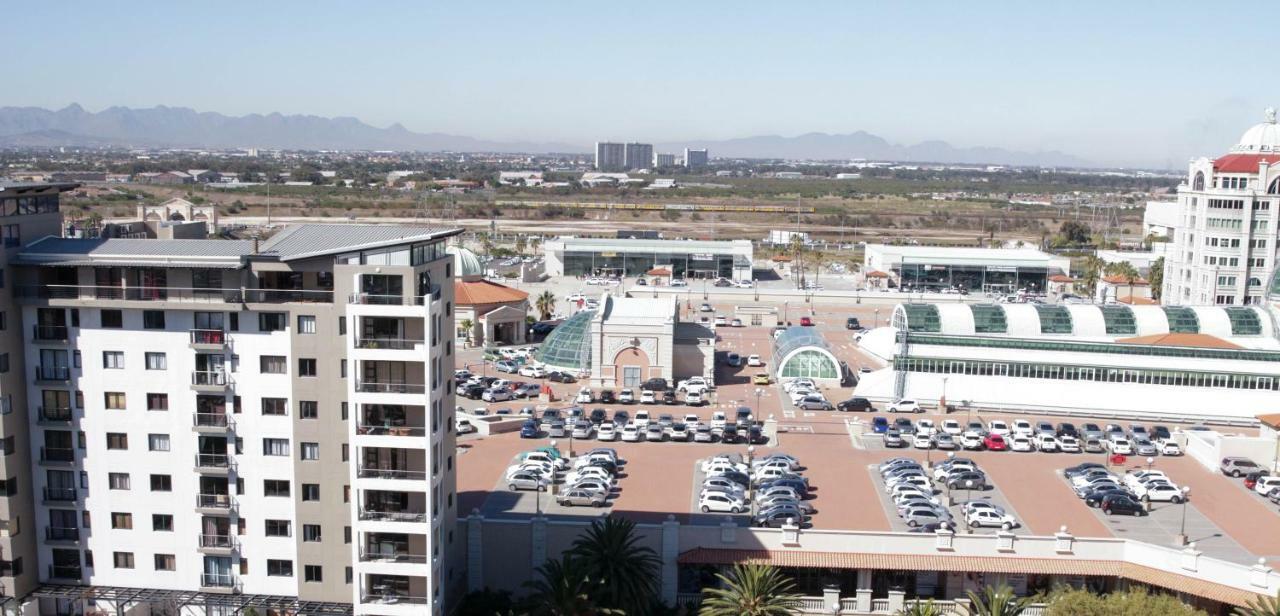 Manhattan Suite-canal Walk Mall