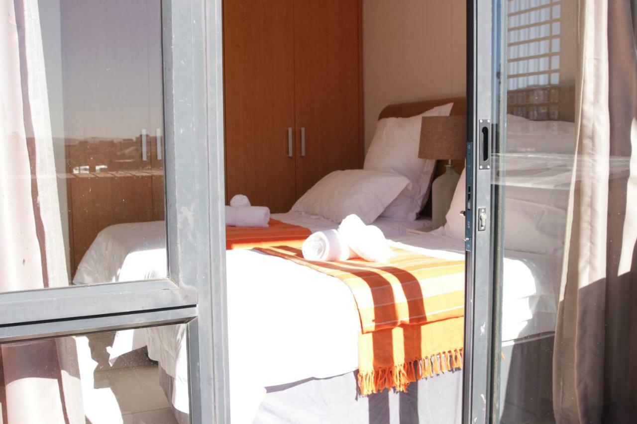 Manhattan Suite-canal Walk Mall